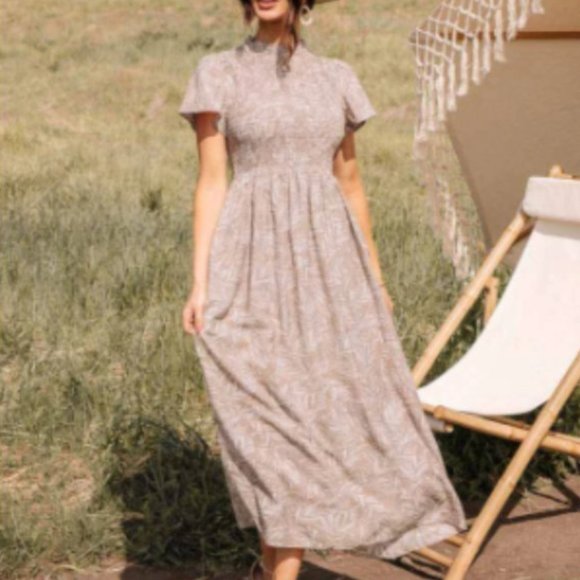 bohme Dresses & Skirts - Bohme Adele Leaf Print Maxi Dress Tan Neutral Boho Size Small